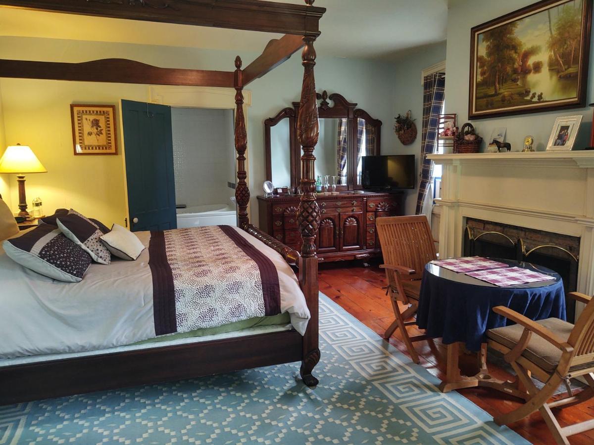 1805 House Bed & Breakfast Hollowville Екстер'єр фото