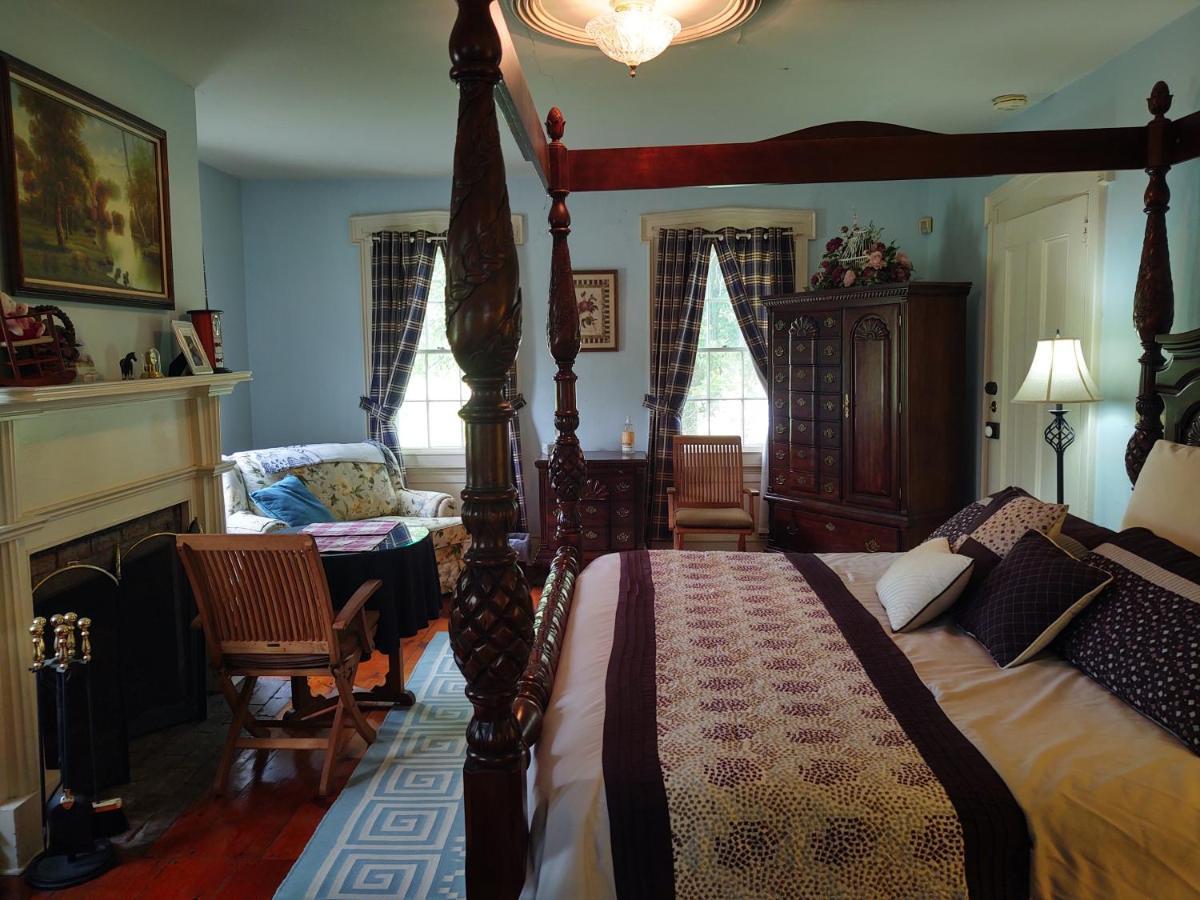 1805 House Bed & Breakfast Hollowville Екстер'єр фото