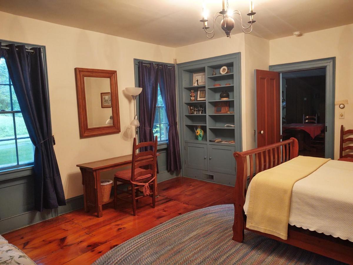 1805 House Bed & Breakfast Hollowville Екстер'єр фото